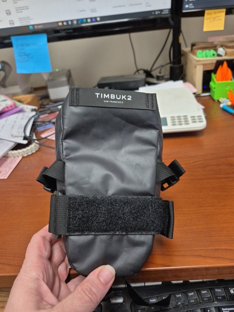 TIMBUK2 San Francisco Tail Light Seat Pack EUC