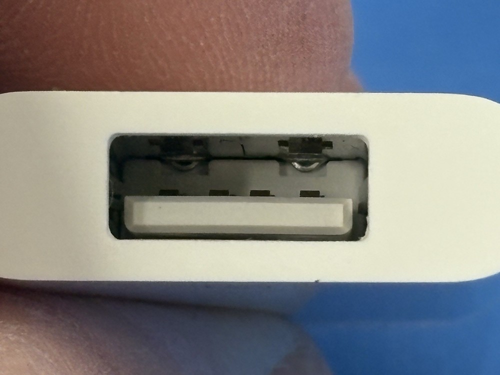 Authentic Apple Ipad Camera Connection USB Adaptor Model A1358