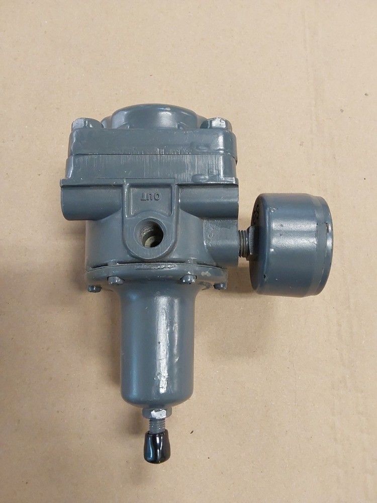 Fisher Controls 67AF Pressure Regulator