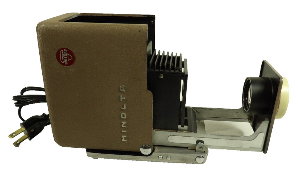 Minolta Mini Projector w/ Case - Working