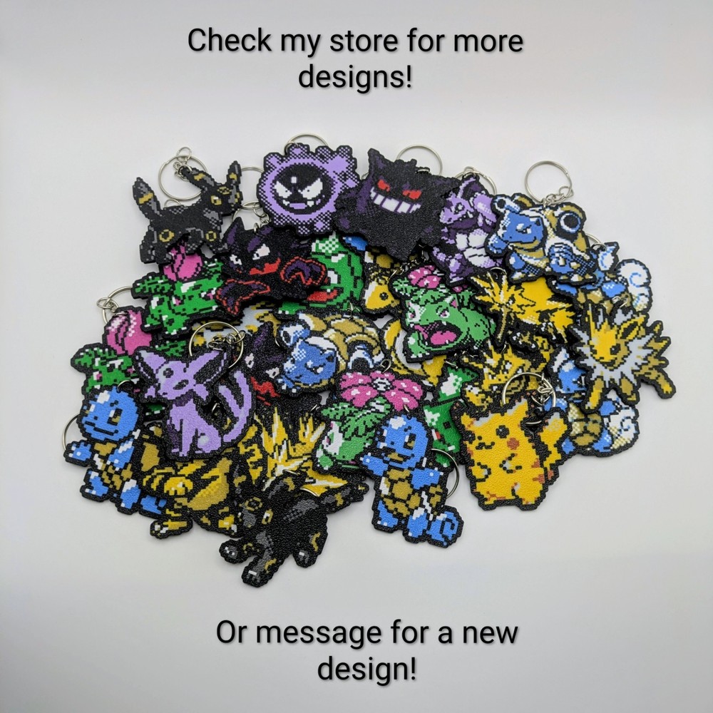 Heracross - Pokemon Keychain Pixel Art - Gold