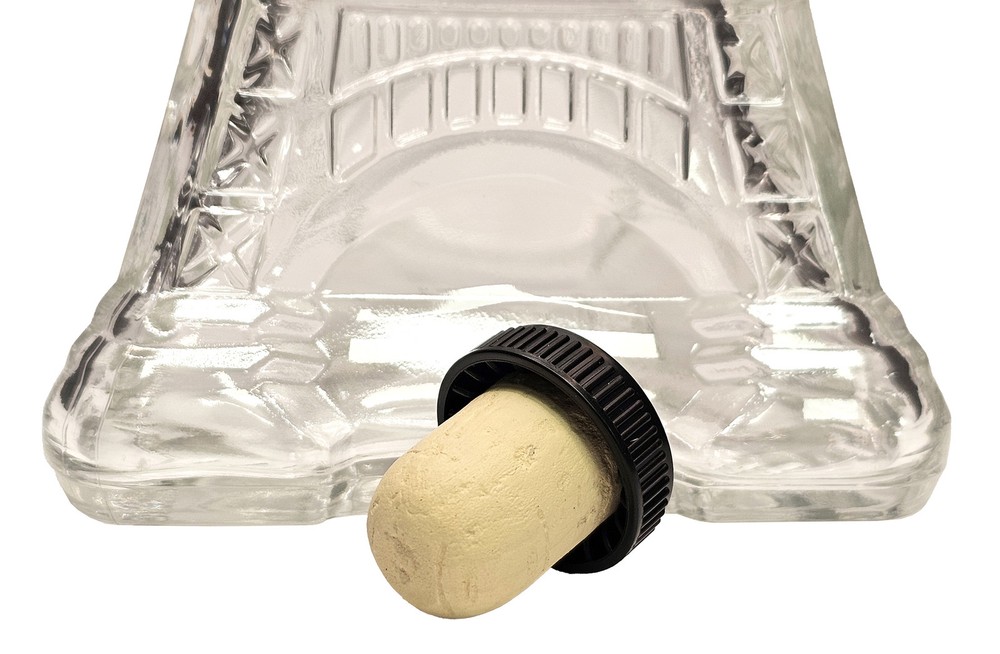 Home Brew Ohio Eiffel Tower Flint Liquor Bottle 500ml with 19mm T-Cork