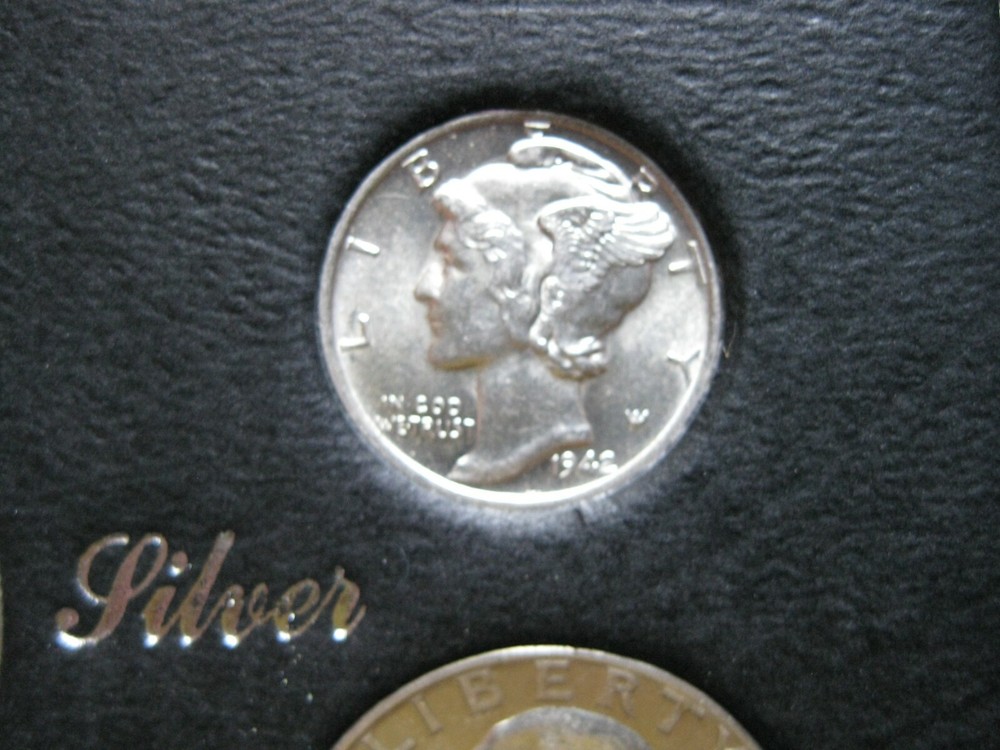 1942 P US Silver Mint Set Brilliant Uncirculated!