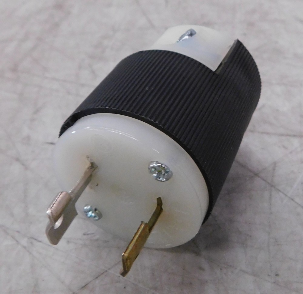 Hubbell HBL7545C Plugs