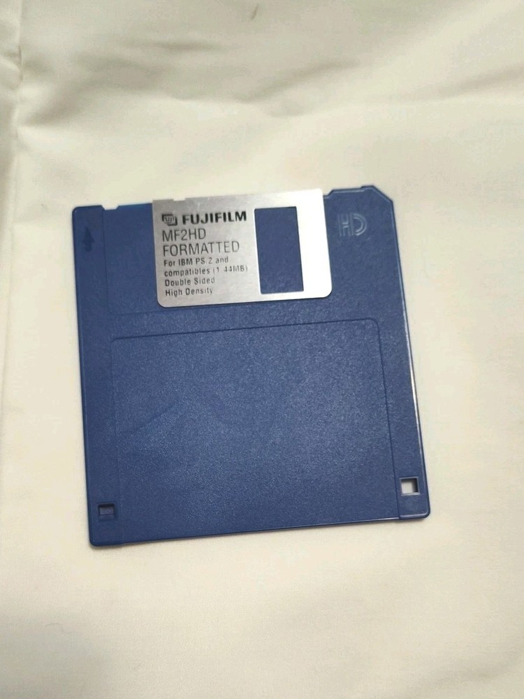 FujiFilm Brand Data disk UNTESTED