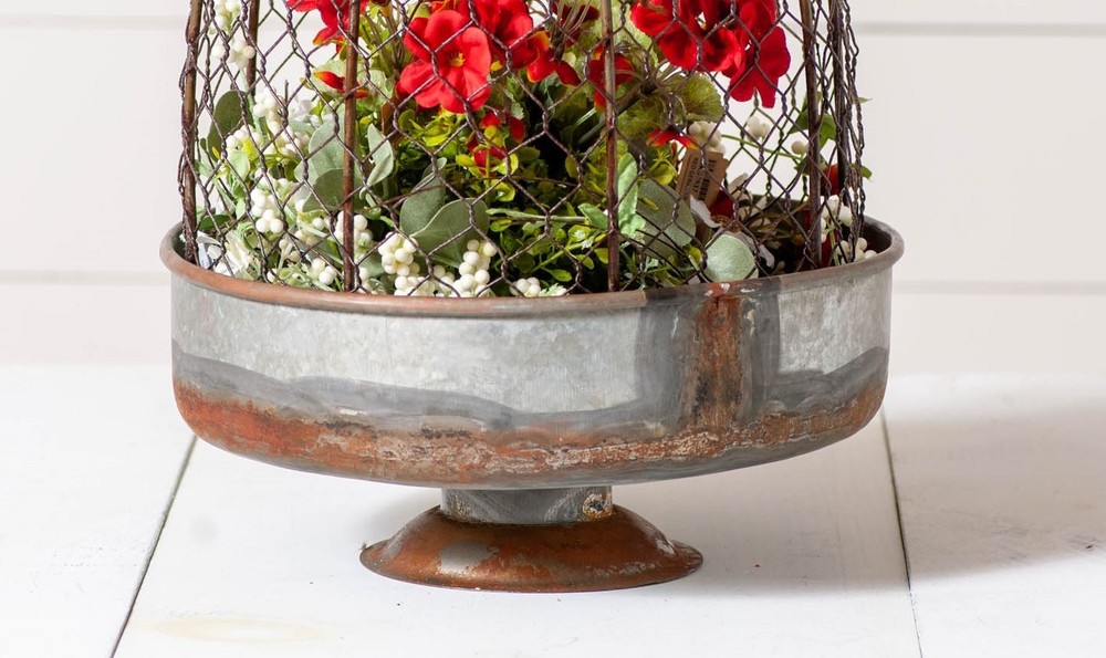 Irvins Country Tinware Chicken Wire Dome Planter
