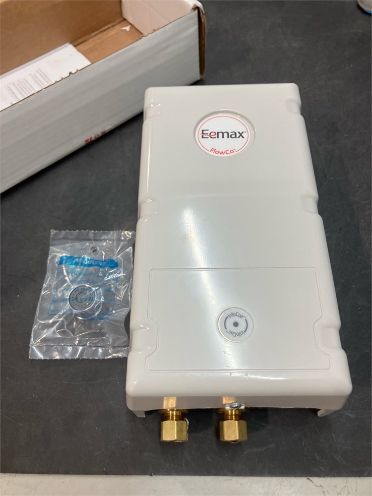 Eemax SPEX3208 FlowCo 3 Kilowatt 208 Volt Electric Point of Use Water Heater