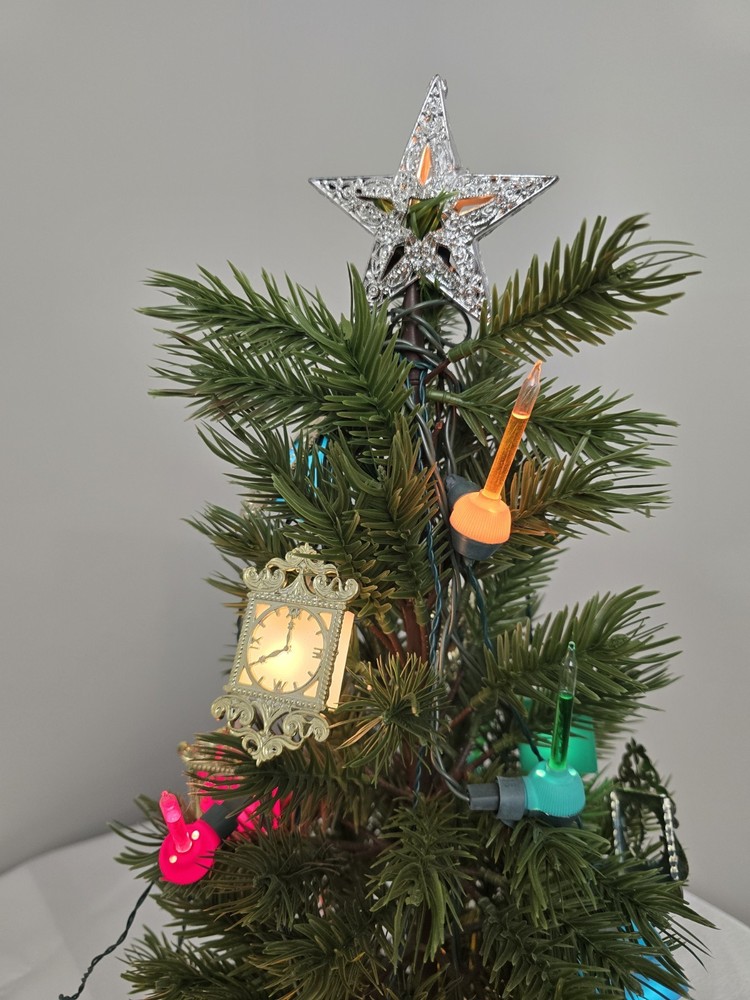 21" Artificial Christmas Tree with 3 Various light types