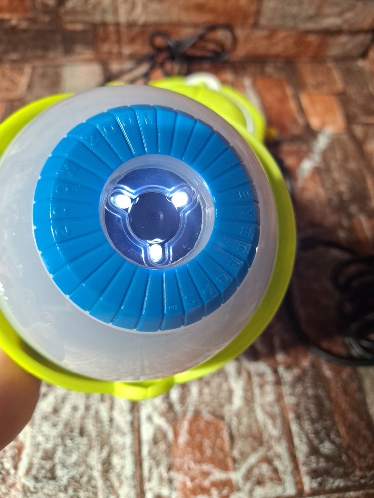 Eyeclops Bionic Eye plugs into TV 200X microscope JAKKS Pacific **TESTED**