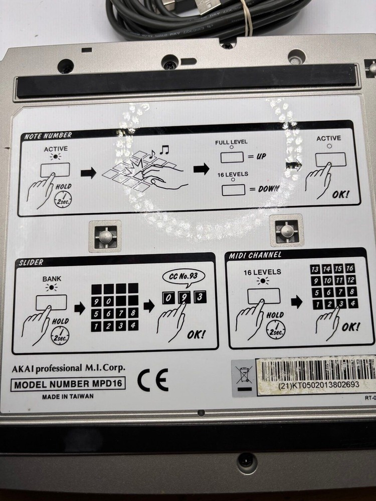 Akai Professional MPD16 USB/MIDI Pad Controller for Windows & Macintosh