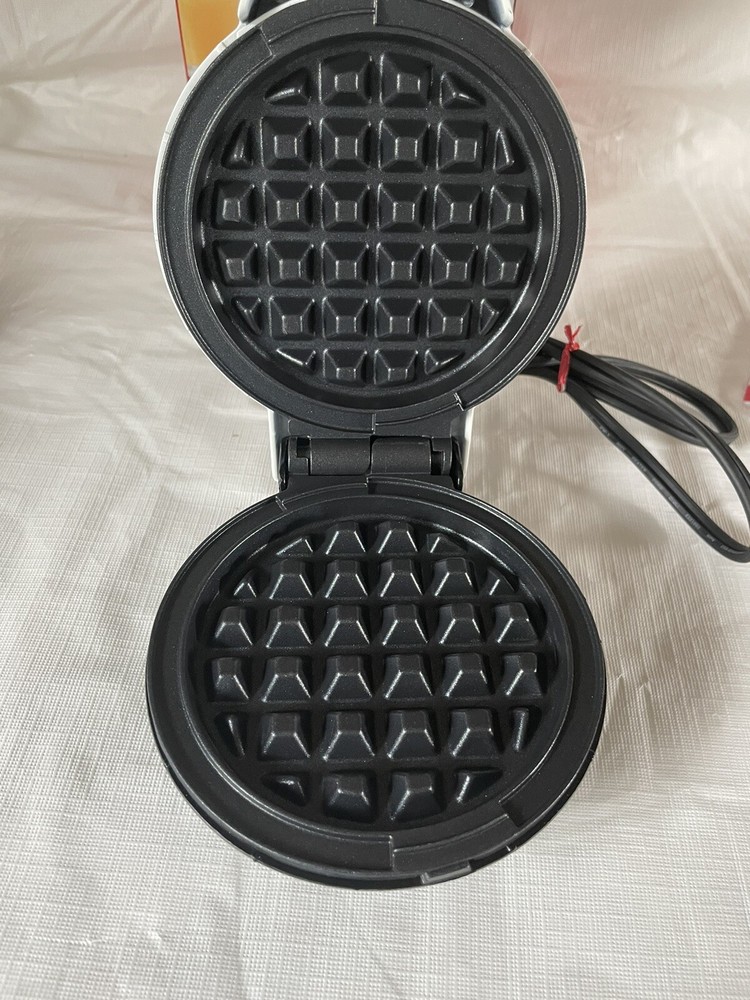 DASH Mini Maker Waffle 4” Cooking Surface Non-Stick 350 Watts New In Open Box