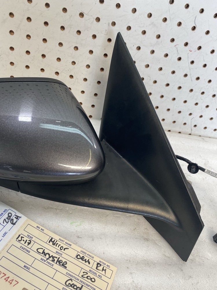 2015 2017 CHRYSLER 200 RIGHT SIDE DOOR MIRROR OEM