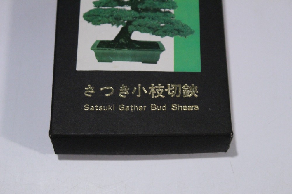Bonsai gather bud shears