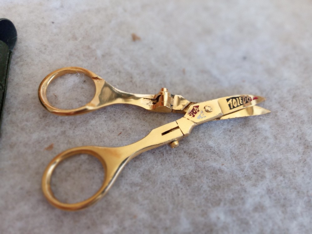 Vintage Foldable / Travel Scissors Gold tone With case
