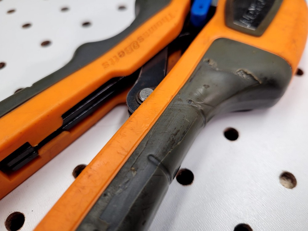 ERG 4255 STAKON Thomas & Betts crimper