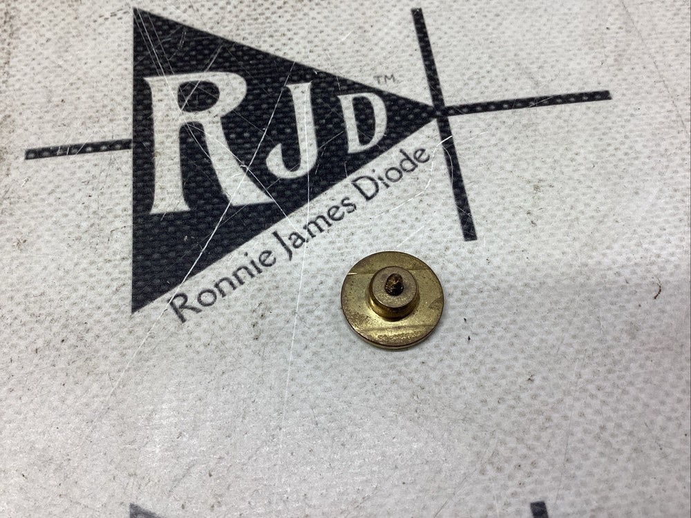 80’s Round Solid Brass Electric Bass Guitar String Retaining Tree