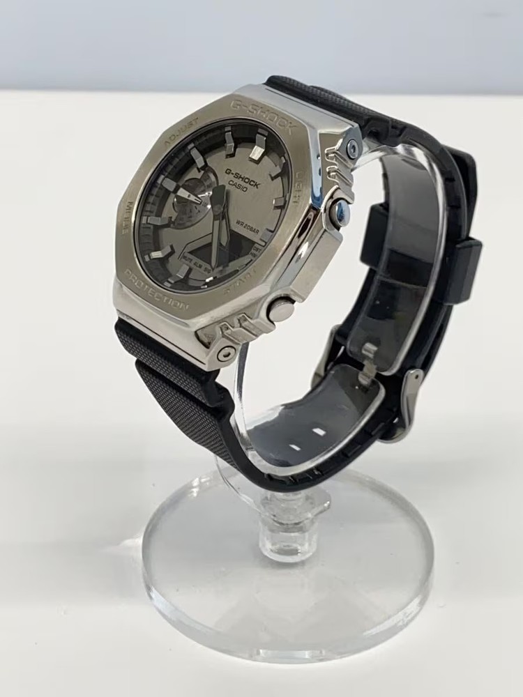 CASIO Quartz Watch Digital Rubber SLV BLK gm 2100