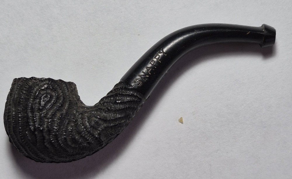 Vintage Snappy Minature Black Pipe