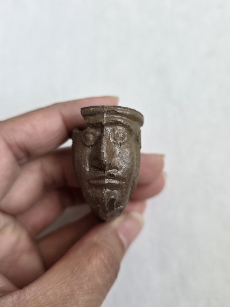 Mid 1800s Face Pipe