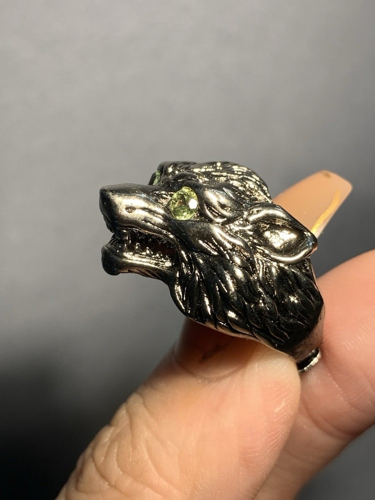 Natural Olivine Gemstone Wolf Head Cooper Man Ring/ Adjustable