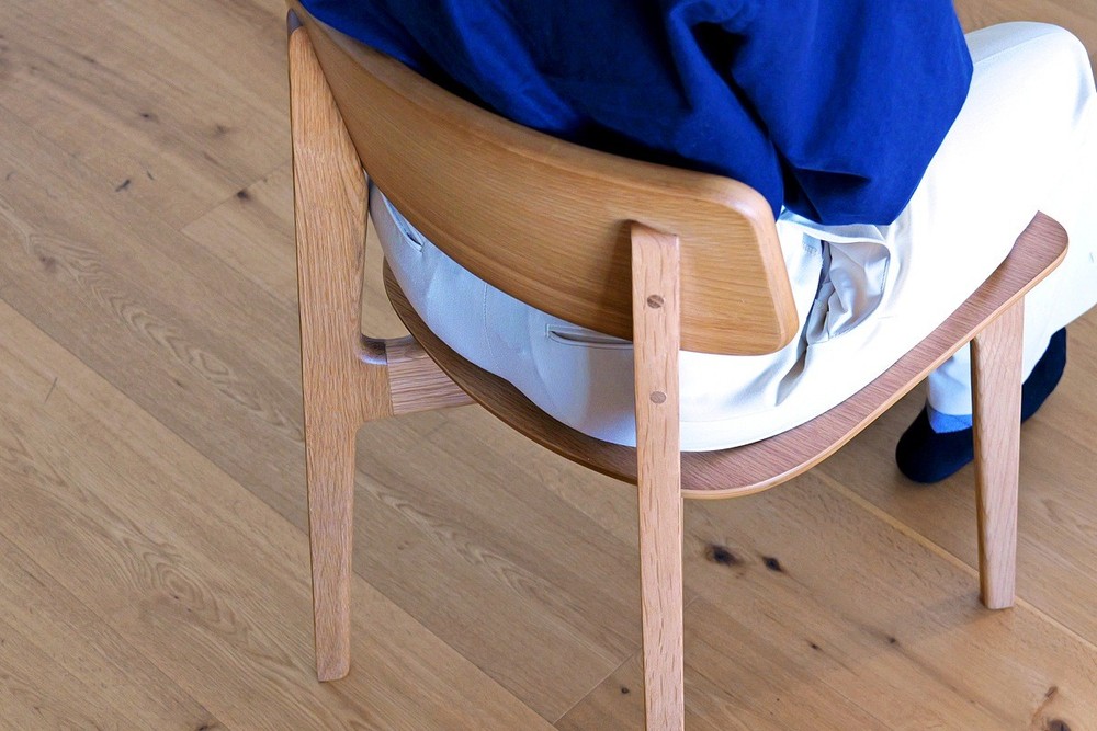 BLANC Chair (Walnut) with Fabric Seat
