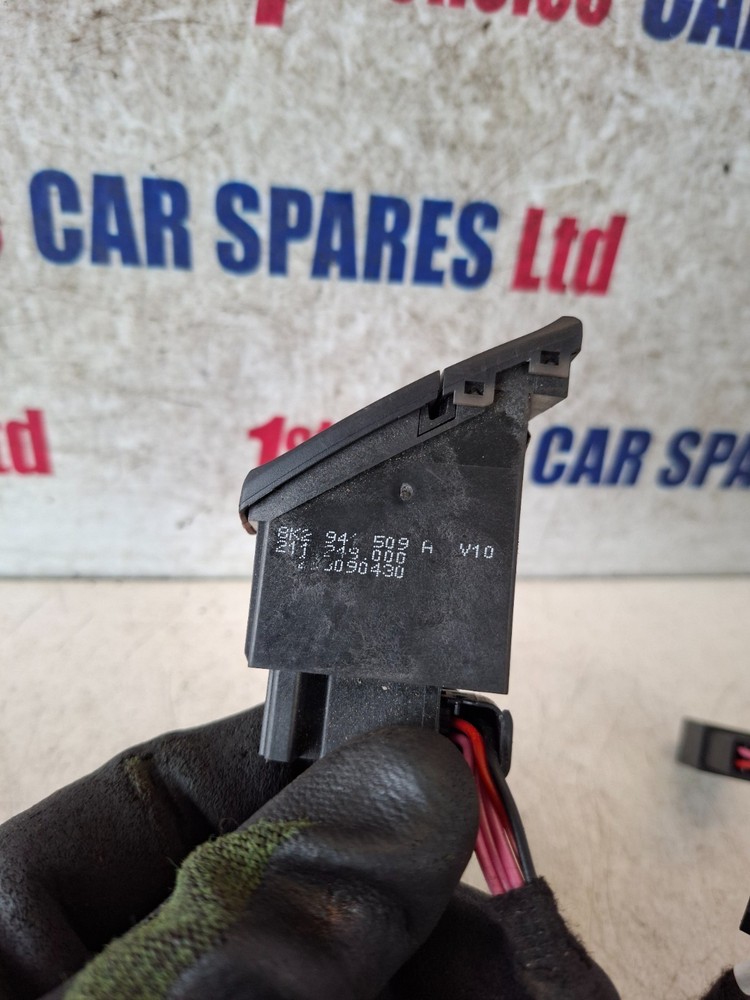 AUDI A4 A5 HAZARD WARNING LIGHT SWITCH 8K2 941 509 A