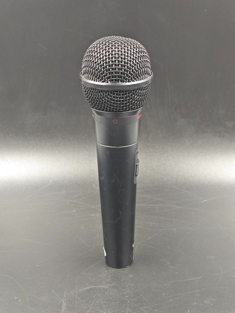Uni-Directional Dynamic Microphone Black Used Working
