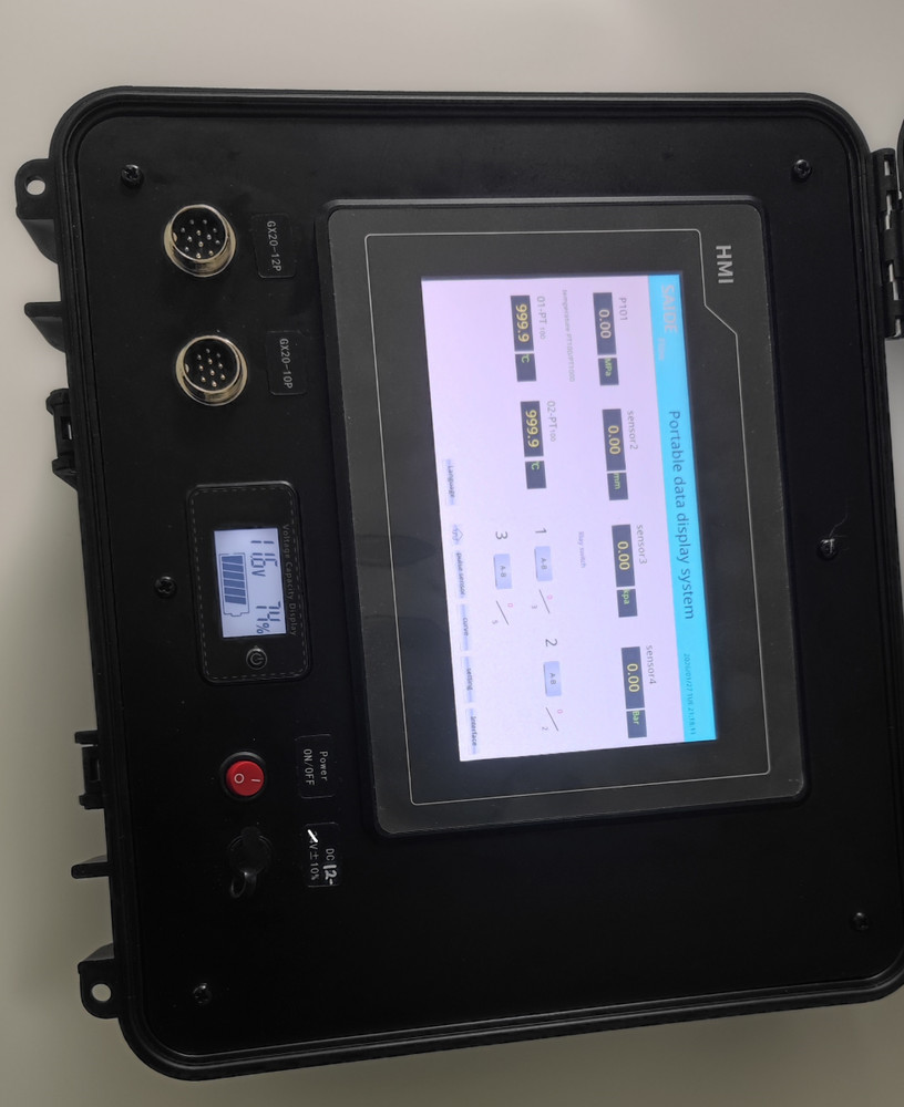 Portable DAQ Box 4-Ch Analog 2-Ch PT100 Pulse Encoder Relay Control HMI 7"