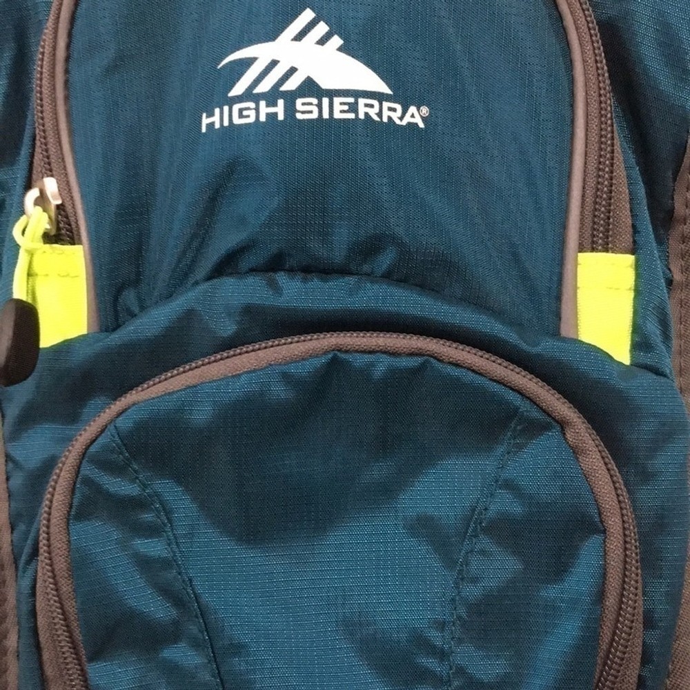 HIGH SIERRA HYDRAHIKE 2L Hydration Backpack Bag