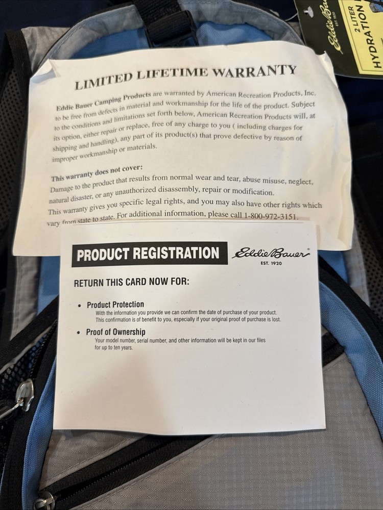 Eddie Bauer 2 Liter Hydration Pack/Backpack Blue NEW WITH TAGS w/ bladder
