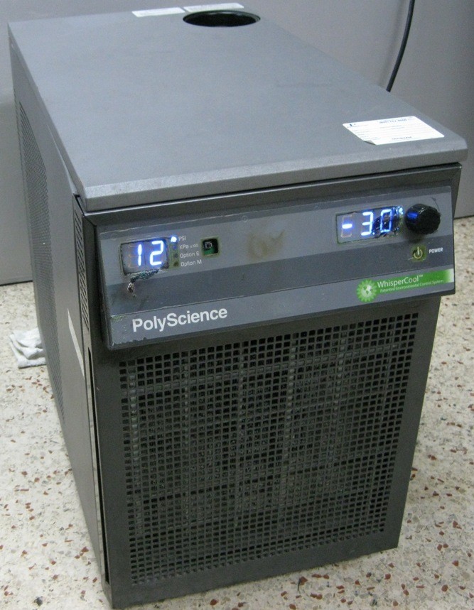 POLY SCIENCE WHISPER COOL ENVIRONMENTAL CONTROL CIRCULATING CHILLER MODEl 772046