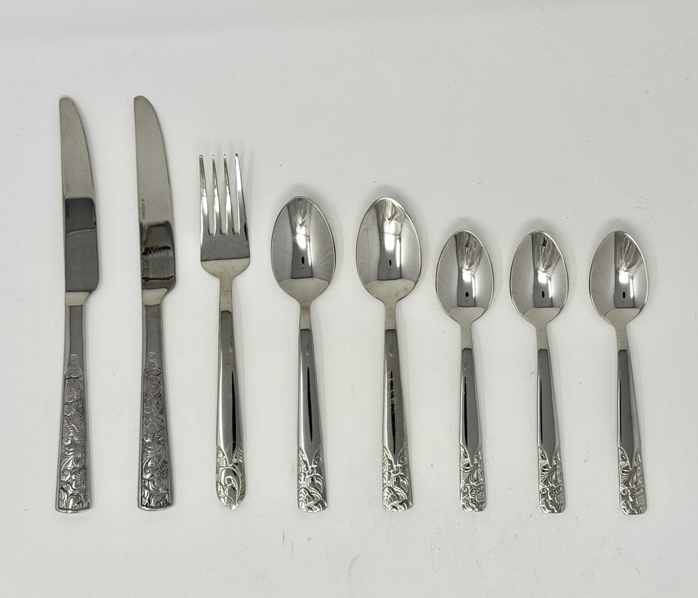 Oneida Durango 8 Piece Set Quality Stainless