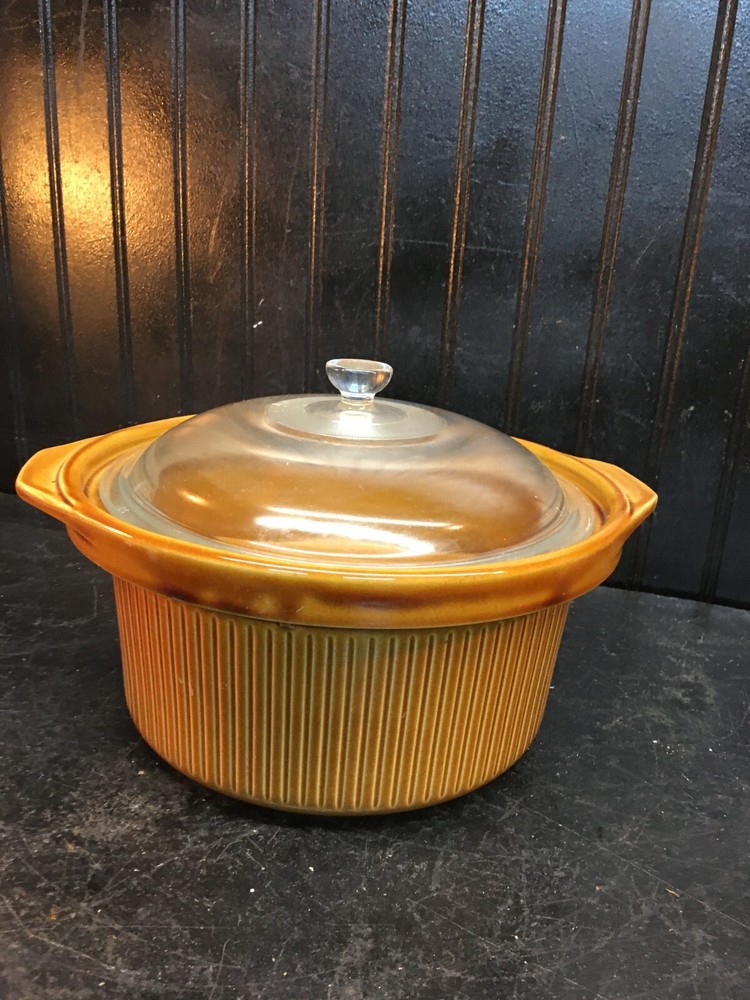 Vintage Ceramic 2.5QT Rival Ceramic Crock with lid