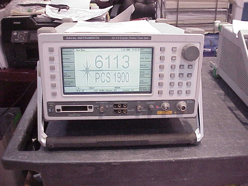 RACAL INSTRUMENTS 6113E DIGITAL RADIO TEST SET