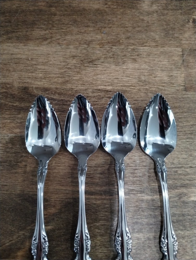 4 Oneida Brahms Serrated Fruit Spoons/Grapefruit Stainless Flatware Community