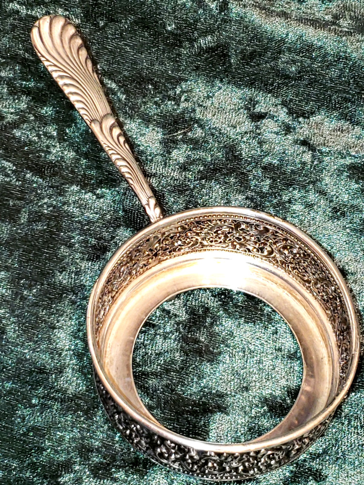 Antique MERIDEN B SILVER CO Ornate Condiment Jam Server With Handle