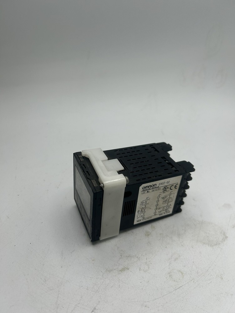 Omron Industrial Automation Temperature Controller E5CN-C2MP-500