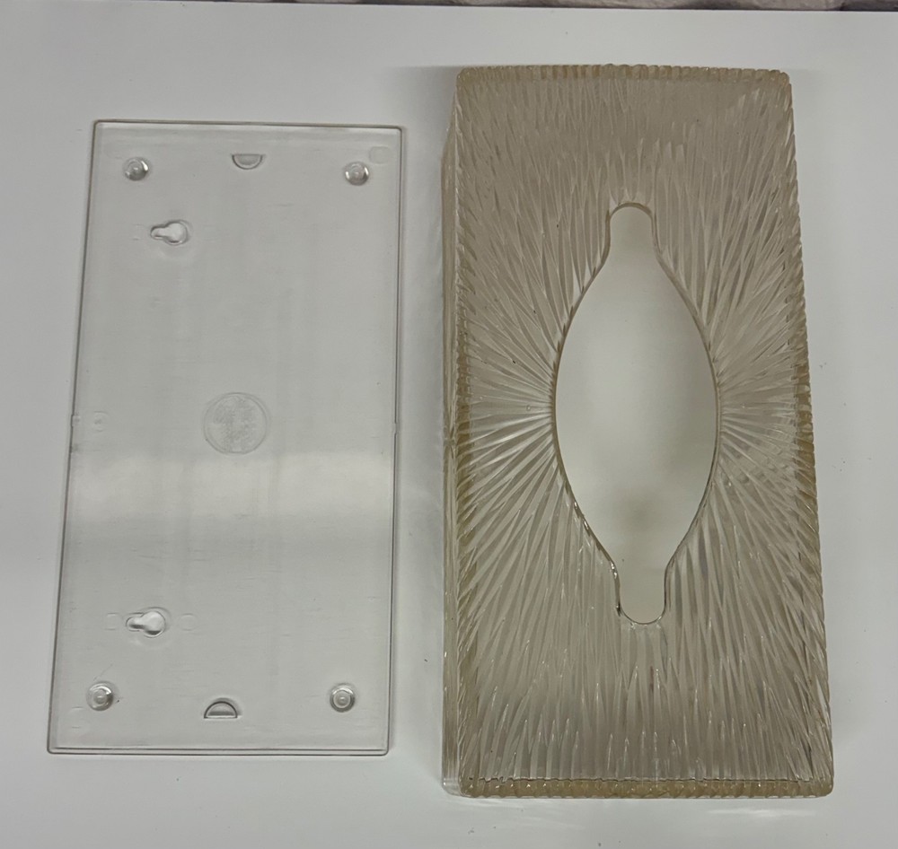 Vtg Tissue Box Holder Clear Acrylic Lucite Plastic Sunburst Pattern Wall Mount
