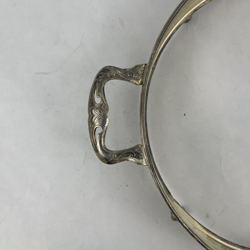 3639 Silver Plated vegetable dish holder 8 3/4”