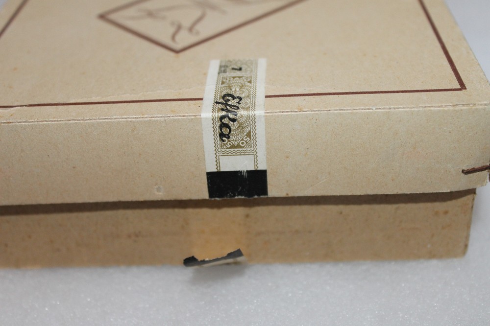 WW2 German Efka Cigarette Rolling Papers Pack,Unissued from Original Maker's Box