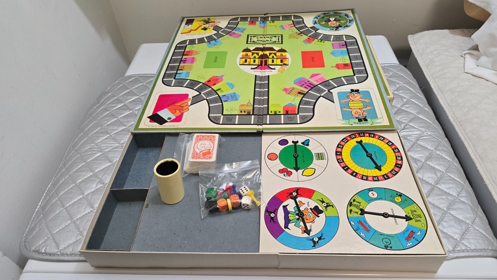 1976 Go for Broke Board Game Selchow & Righter - Complete