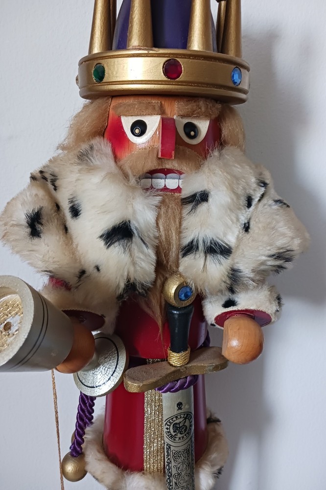 Steinbach King Arthur Nutcracker 18" Limited Edition