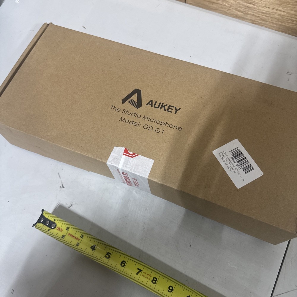 Aukey Studio / Gaming Microphone Model: GD-G1 / J4