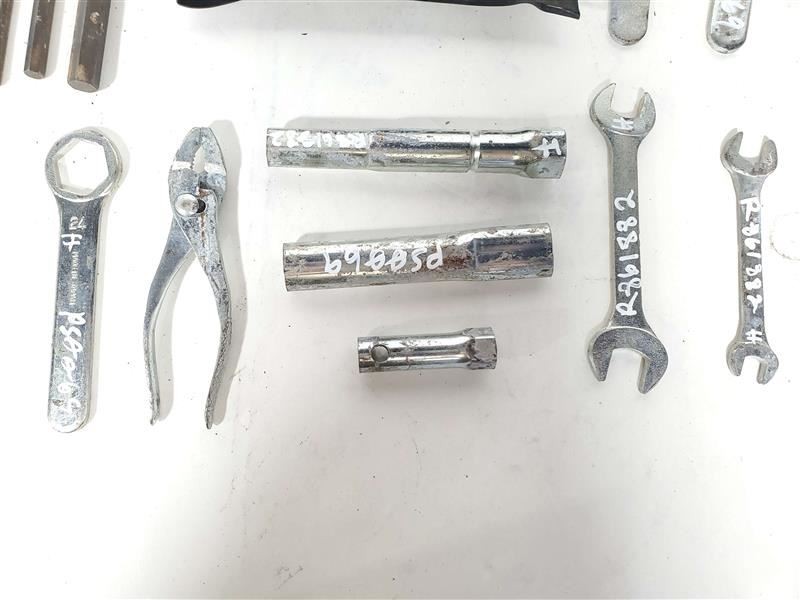 Tool Kit OEM 2003 Suzuki VL800K