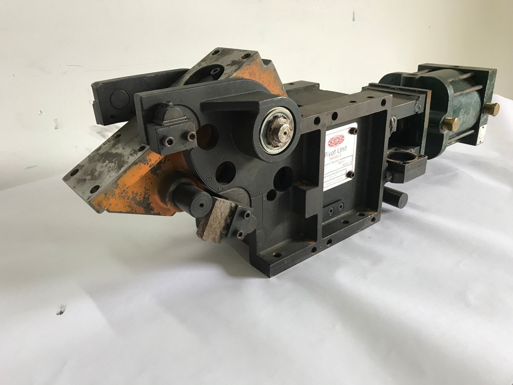 Destaco PM3-E453-P52-ACAA-ACAA-0 Pivot Unit Series 3, pneumatic clamp