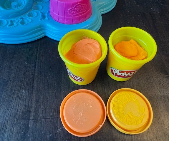 Play-Doh Cupcake Celebration Set - Discontinued Design