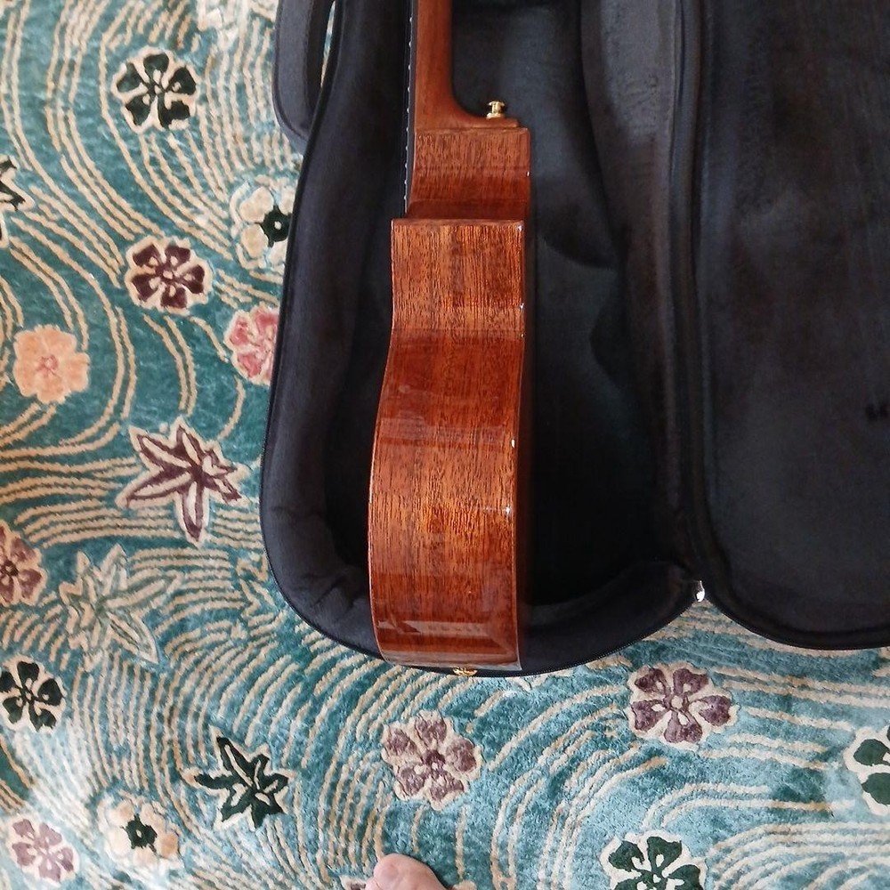 Enya Tena Ukulele EUTM6