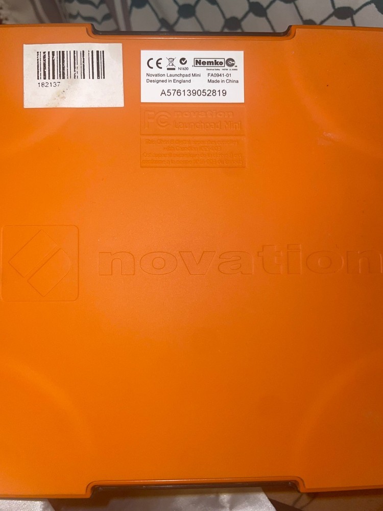 Novation Launchpad Mini - MK1 USB MIDI Interface Ableton Controller Pad