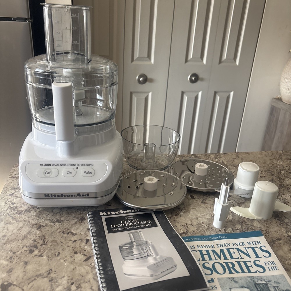 KitchenAid KFP500WH Classic 9 Cup Food Processor White Complete Set W/Box EUC