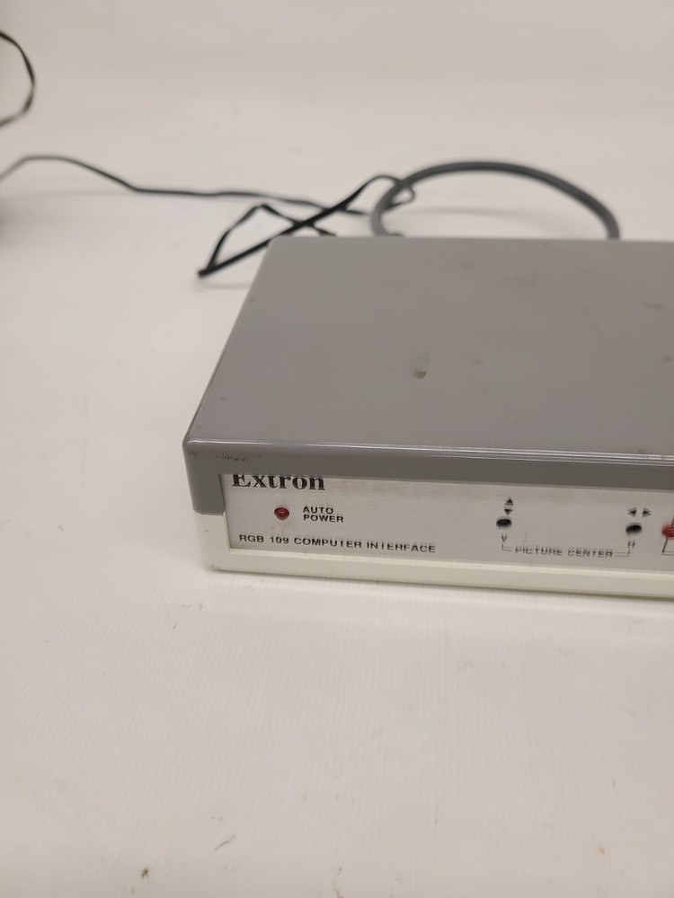 EXTRON RGB 109 COMPUTER INTERFACE TO VIDEO INTERFACE